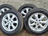 Шины с дисками 215/60 R16 Camry 40-45 за 300 000 тг. в Аксай