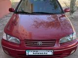 Toyota Camry 1998 годаүшін3 100 000 тг. в Балхаш