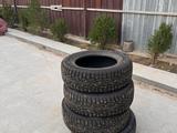 Зимние шины/покрышки с шипами 225/65 R17 за 140 000 тг. в Кульсары – фото 2