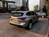 Toyota Highlander 2022 года за 27 800 000 тг. в Алматы – фото 3