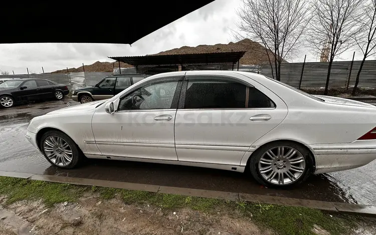 Mercedes-Benz S 500 2000 года за 3 000 000 тг. в Шу