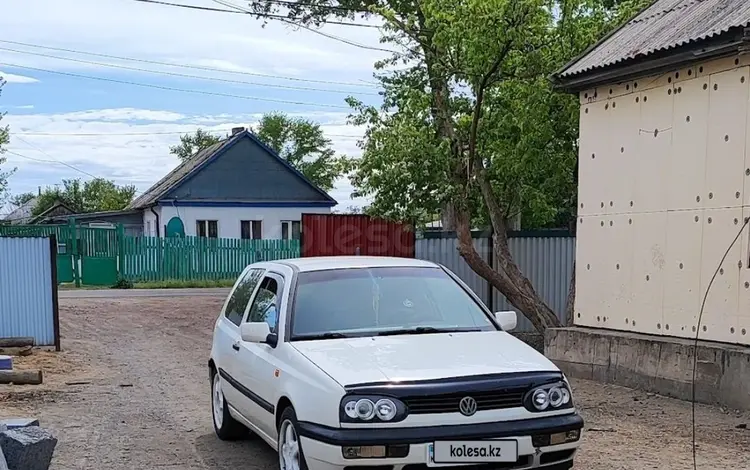 Volkswagen Golf 1994 года за 1 500 000 тг. в Караганда