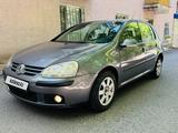 Volkswagen Golf 2005 года за 3 470 000 тг. в Караганда