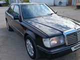 Mercedes-Benz E 260 1990 годаүшін1 500 000 тг. в Лисаковск – фото 2