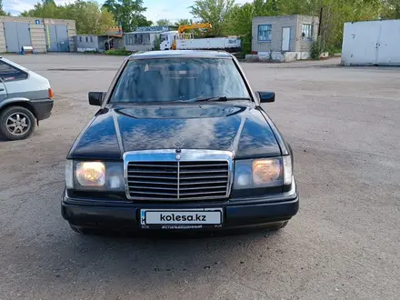 Mercedes-Benz E 260 1990 года за 1 500 000 тг. в Лисаковск
