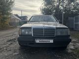 Mercedes-Benz E 230 1992 года за 950 000 тг. в Костанай