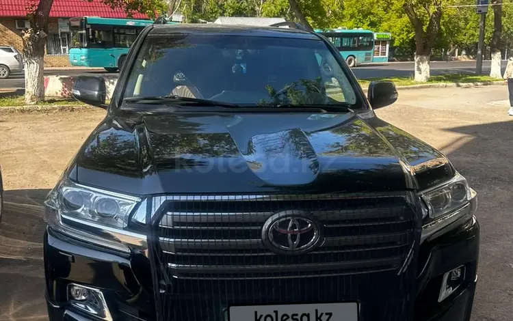 Toyota Land Cruiser 2017 года за 32 500 000 тг. в Караганда