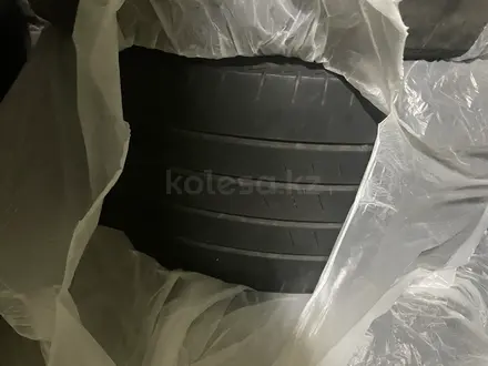 Шины Bridgestone Turanza от Камри 70 235/45/18 за 25 000 тг. в Кокшетау