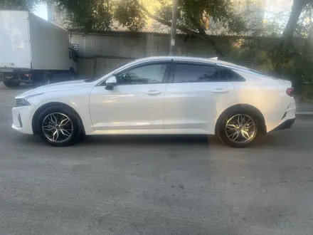 Kia K5 2023 года за 12 700 000 тг. в Алматы