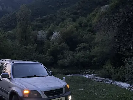 Honda CR-V 1996 года за 2 000 000 тг. в Алматы – фото 4