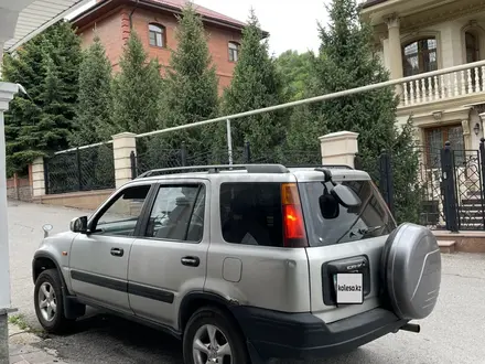 Honda CR-V 1996 года за 2 000 000 тг. в Алматы – фото 2