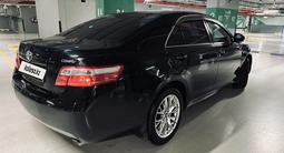 Toyota Camry 2011 года за 8 300 000 тг. в Астана – фото 2