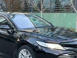 Toyota Camry 2019 годаfor15 500 000 тг. в Алматы – фото 3