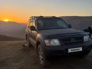 Mitsubishi Pajero, 2001