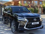 Lexus LX 570 2017 года за 37 200 000 тг. в Актобе – фото 2