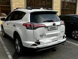 Toyota RAV4 2016 годаfor9 000 000 тг. в Актау – фото 4