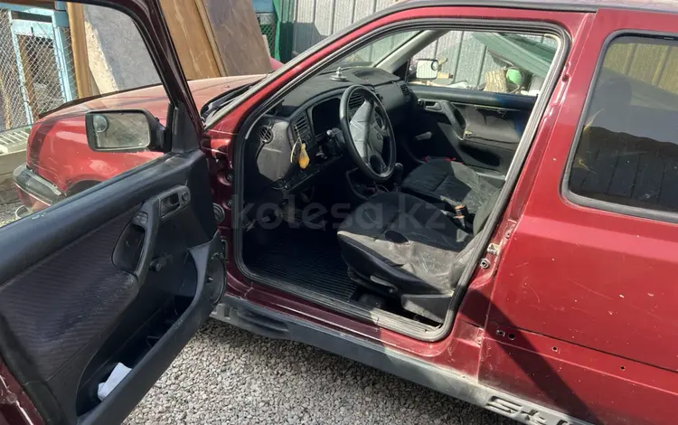Volkswagen Golf 1993 года за 650 000 тг. в Алматы