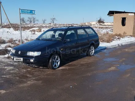 Volkswagen Passat 1993 года за 1 350 000 тг. в Сарыагаш – фото 2