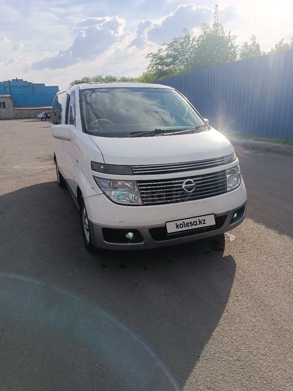 Nissan Elgrand, 2002