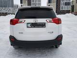 Toyota RAV4 2015 года за 12 800 000 тг. в Астана – фото 5