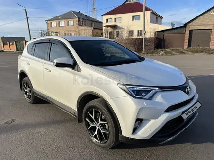 Toyota RAV4 2018 года за 13 300 000 тг. в Петропавловск – фото 8