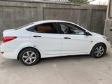 Hyundai Solaris 2013 года за 4 500 000 тг. в Шымкент – фото 3