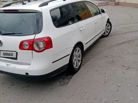 Volkswagen Passat 2006 года за 2 800 000 тг. в Тараз – фото 4