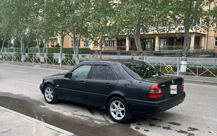 Mercedes-Benz C 220 1996 года за 2 700 000 тг. в Алматы