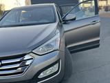 Hyundai Santa Fe 2012 годаүшін6 500 000 тг. в Уральск – фото 2