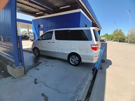 Toyota Alphard 2005 года за 3 300 000 тг. в Алматы – фото 2