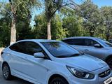 Hyundai Solaris 2014 годаүшін3 200 000 тг. в Уральск – фото 2
