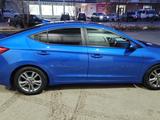 Hyundai Elantra 2017 года за 5 000 000 тг. в Уральск – фото 3