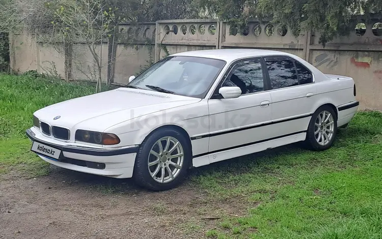 BMW 728 1996 года за 2 700 000 тг. в Алматы