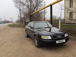 Audi 100