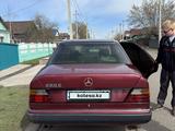 Mercedes-Benz E 260 1991 года за 1 200 000 тг. в Караганда – фото 4