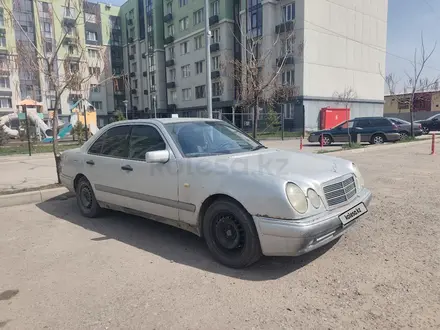 Mercedes-Benz E 280 1998 года за 1 700 000 тг. в Алматы – фото 4