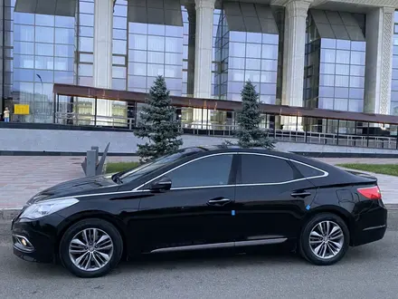 Hyundai Grandeur 2014 года за 6 340 000 тг. в Талдыкорган – фото 2