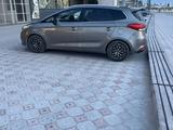Kia Carens 2013 года за 6 200 000 тг. в Актау – фото 3