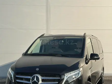 Mercedes-Benz V 250 2022 годаүшін50 000 000 тг. в Алматы