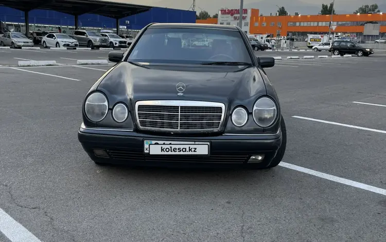 Mercedes-Benz E 280 1997 годаfor3 000 000 тг. в Алматы