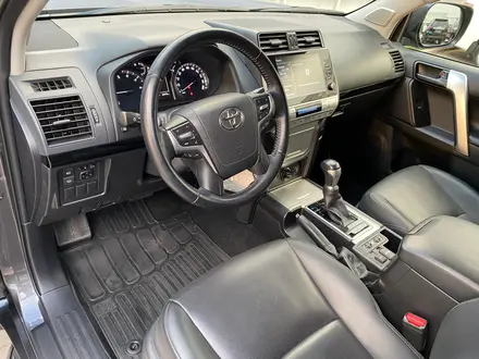 Toyota Land Cruiser Prado 2021 года за 25 790 000 тг. в Алматы – фото 14