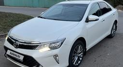 Toyota Camry 2017 годаfor13 000 000 тг. в Алматы – фото 2