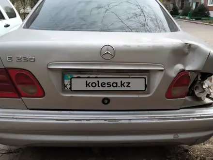 Mercedes-Benz E 230 1996 года за 1 900 000 тг. в Усть-Каменогорск – фото 5
