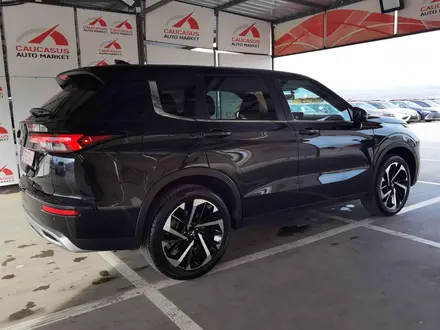 Mitsubishi Outlander 2021 года за 11 500 000 тг. в Алматы – фото 4