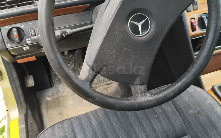 Mercedes-Benz E 200 1991 года за 1 500 000 тг. в Павлодар