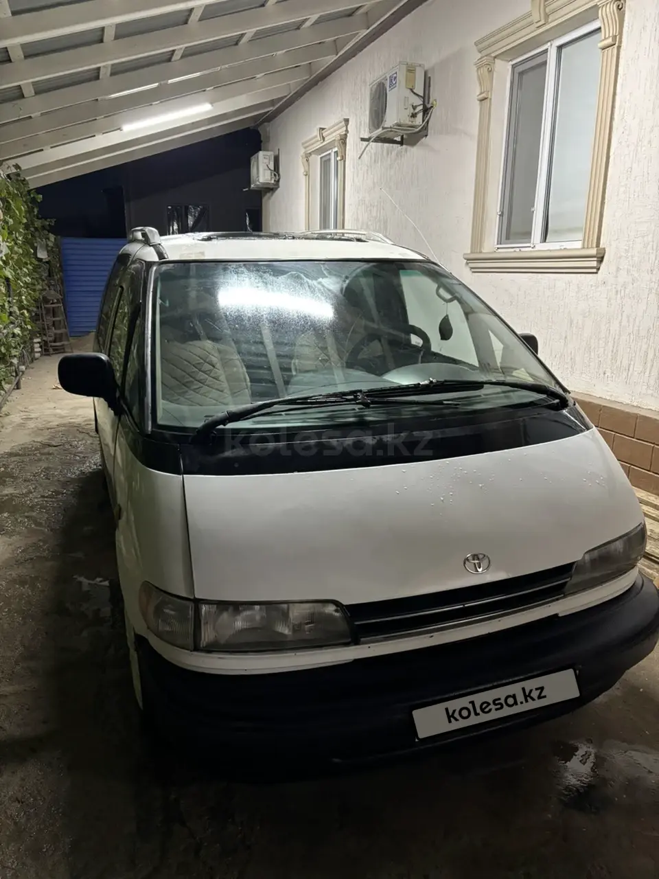 Toyota Previa, 1992