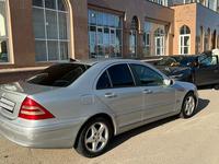 Mercedes-Benz C 200 2002 годаүшін3 700 000 тг. в Астана