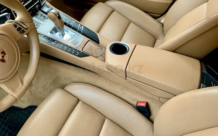 Porsche Panamera 2015 года за 27 000 000 тг. в Алматы