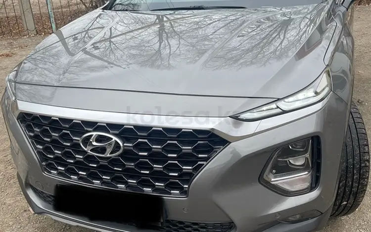 Hyundai Santa Fe 2019 года за 14 000 000 тг. в Аксай