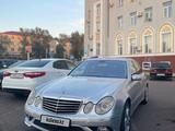 Mercedes-Benz E 240 2002 года за 4 600 000 тг. в Караганда